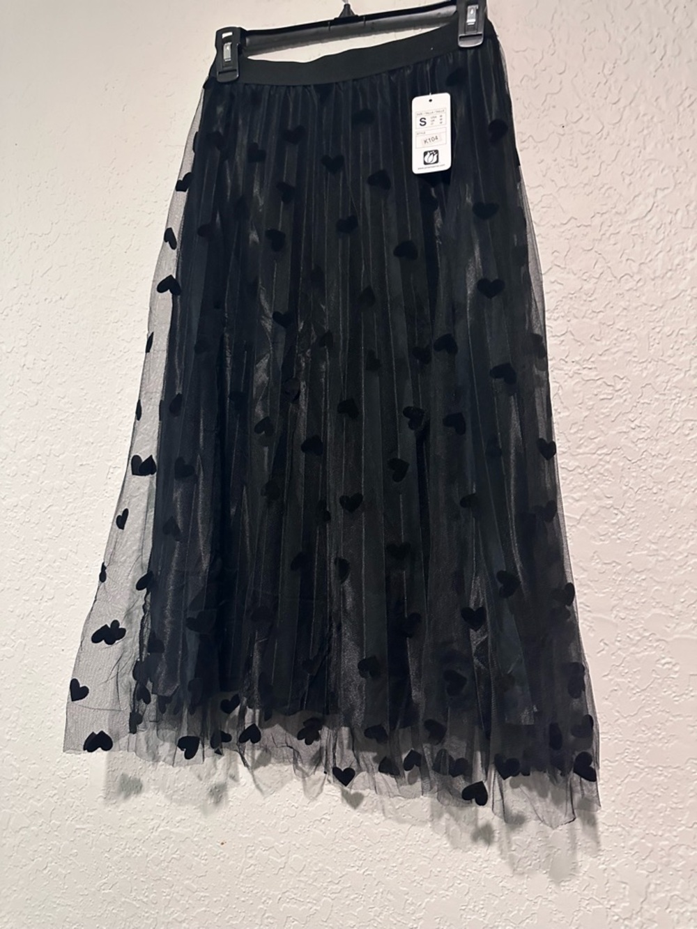 Black Pleated Mesh Skirt with Heart Applique